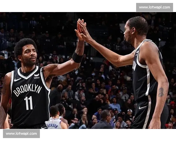 老鹰vs欧文强强对话揭示战术博弈与时代对决新篇章篮球赛场